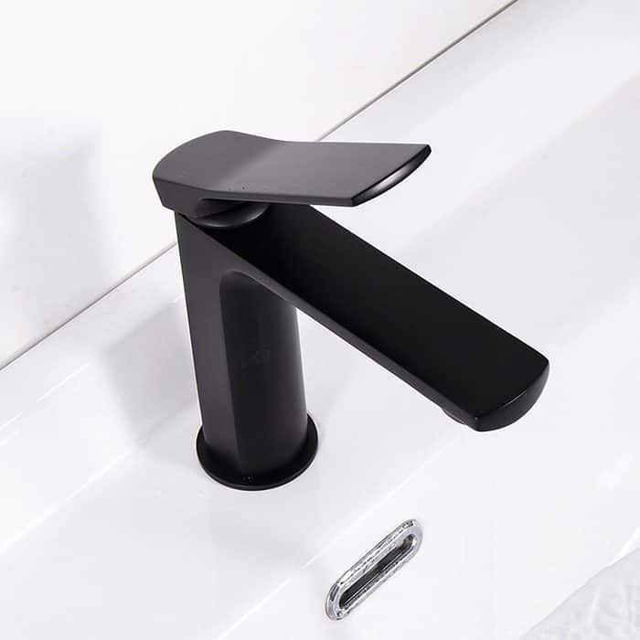 Single handle bathroom vanity faucet - B551 01 - Image 2