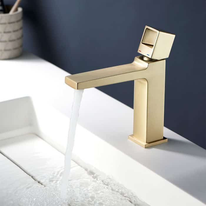 Modern square hot and cold tap for basin - B647 01