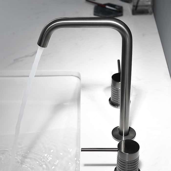 Dual lever widespread knurled basin tap - B064 04 37 1 - gunmetal - 4