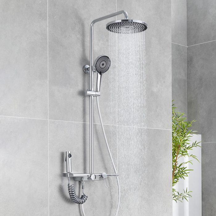 China 4-Way Shower Column with Bidet Sprayer & Waterfall Tub Filler - SO793 14 01 9 - Chrome finishes