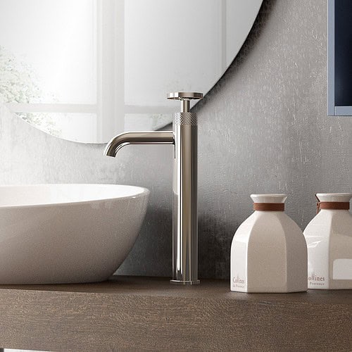 Tall knurled faucet