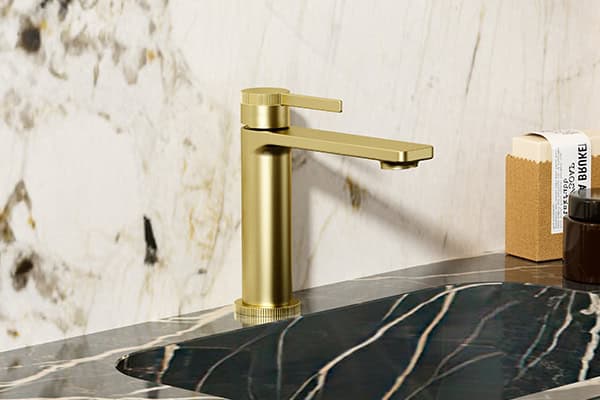 Brass kitchen sink faucet with flexible hose - K716 01